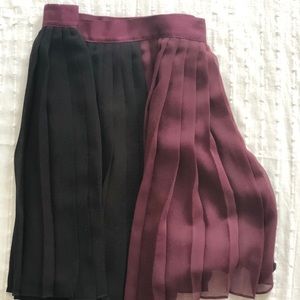 Pleated colorblock silk mini skirt